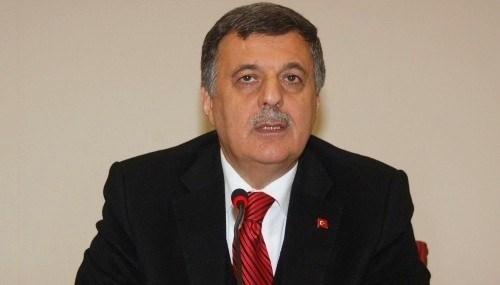 <p>Kahramanmaraş Milletvekili Nevzat Pakdil'in kardeşi Necdet Pakdil</p>
