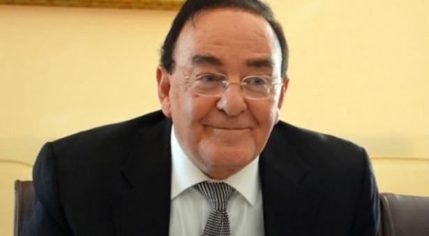 <p>Meclis Adalet Komisyonu Başkanı Ahmet İyimaya cephesinde yaşandı. İyimaya'nın yeğeni Osman İyimaya Amasya'dan adaylık başvurusu yaptı, ancak son anda başvurusunu geri çekti.</p>