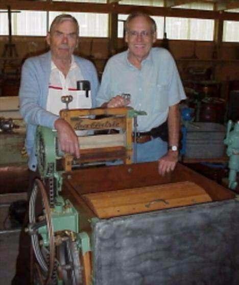 <p>İlk çamaşır makinesi 1907 yilinda Hurley Machine Co. Tarafından pazarlandı.</p>