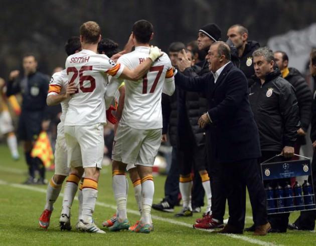 @Kaandrk1 ---  bir fenerli olarak tüylerim diken diken oldu tebrikler galatasaray emeğe saygı
