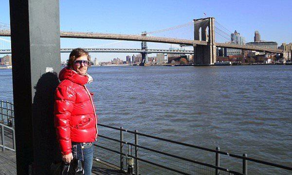 <p>Ailecek sık sık sehayete çıkmaya başladılar. New York, Monaco, Dubai, Florida and Mallorca gibi şehirleri gezdiler. Bu gezilerde yaklaşık 80 bin lira harcadılar.</p>

<p> </p>
