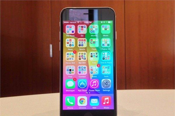 <p><strong>2 - iPhone 6</strong><br />
Fiyatı 649 dolardan başlıyor.</p>