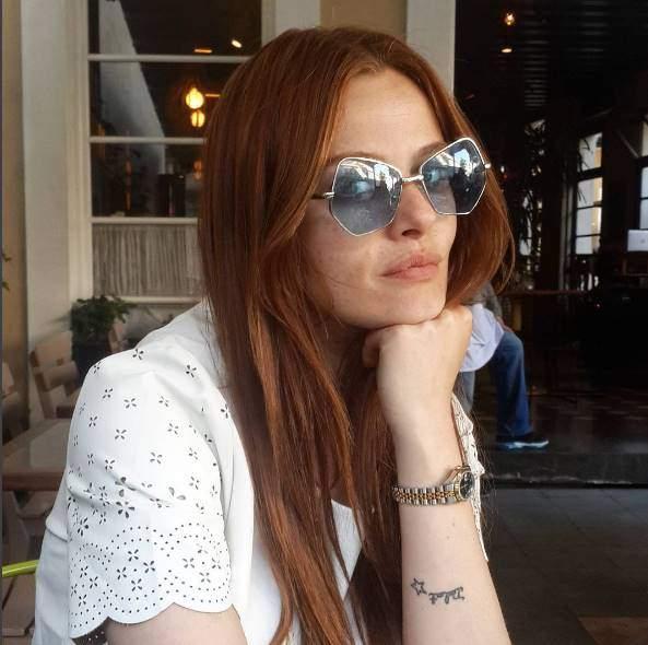 <p>Naz Elmas - San Glasses Meira</p>
