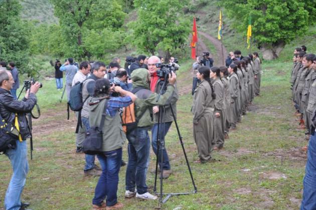<p>TSK çekilme sürecinde şu ana kadar PKK’lıların çekilme görüntüsü ve bilgisi elde etmediği için valilerden operasyon izni istemedi.</p>