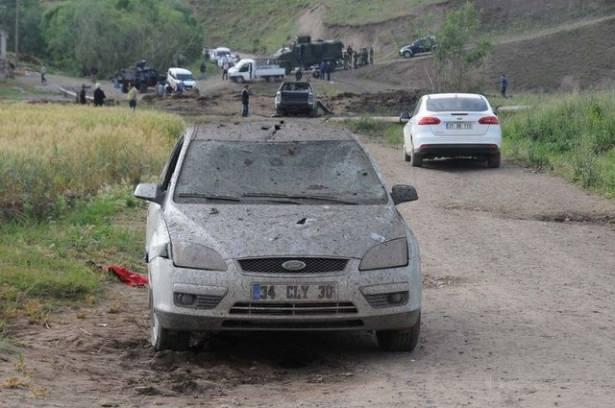 <p>‘TAZİYE YERİNE GELDİ’</p>
<p>Bomba yüklü kamyonu kullanan teröristin kimliği belirlenirken, patlamada yeğeni Emrullah Yeşil ile iş ortağı ve kuzeni Seyithan Yakar’ı kaybeden Talip Yeşil, şunları söyledi:</p>