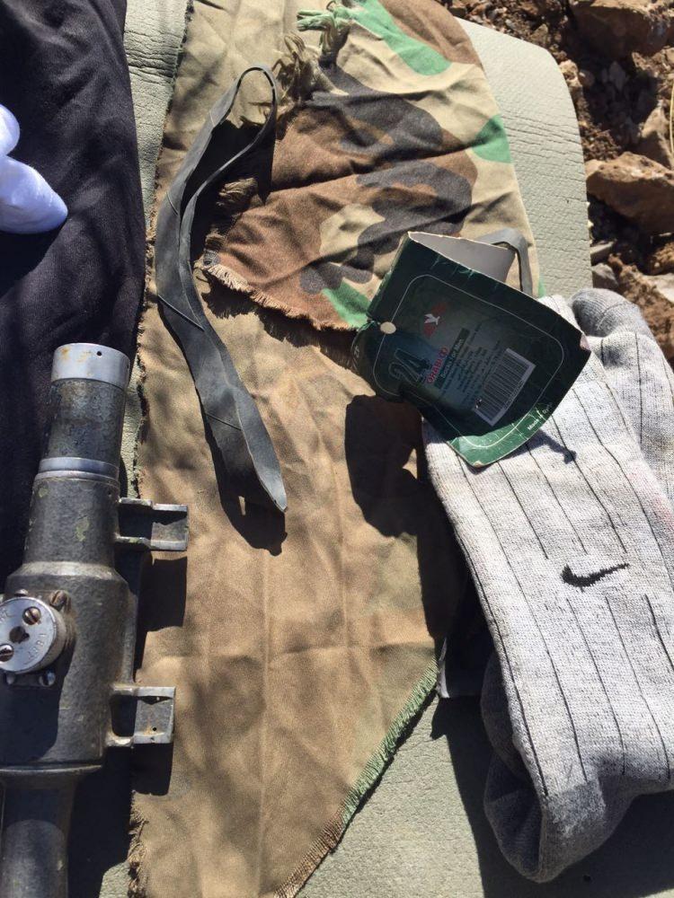<p>Hava harekatında ise PKK'ya ait 11 hedef vurulurken çok sayıda terörist hale getirildiği belirtildi. Komandoların yaptığı arazi aramasında PKK'lılara ait 120 mm'lik havan ve bu silaha ait mühimmat ile çok sayıda hafif silah ve malzemenin ele geçtiği açıklandı. Devam eden operasyonlarda Çukurca'da: 230, Hakkari genelinde 348 PKK'lının etkisiz hale getirildiği belirtilldi.</p>
<p> </p>
