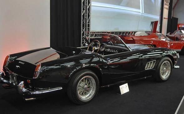 <p>1961 Ferrari 250 GT SWB California Spider</p>
<p>Fiyatı - $10,894,900</p>