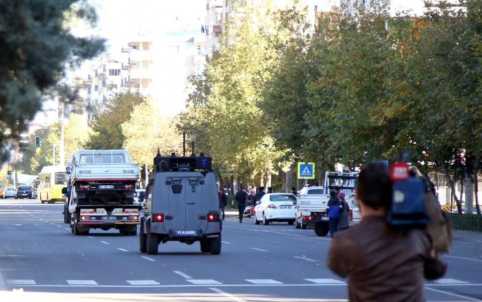 <p>Kamyonet, detaylı inceleme için emniyete götürülürken, araç sürücüsü gözaltına alındı.</p>
<p> </p>
