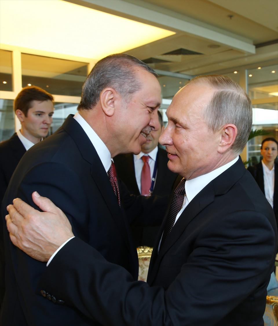 <p>Rusya Devlet Başkanı Putin, 24 Kasım’da yaşanan uçak krizinden sonra ilk kez Türkiye’ye gelmiş oldu.</p>