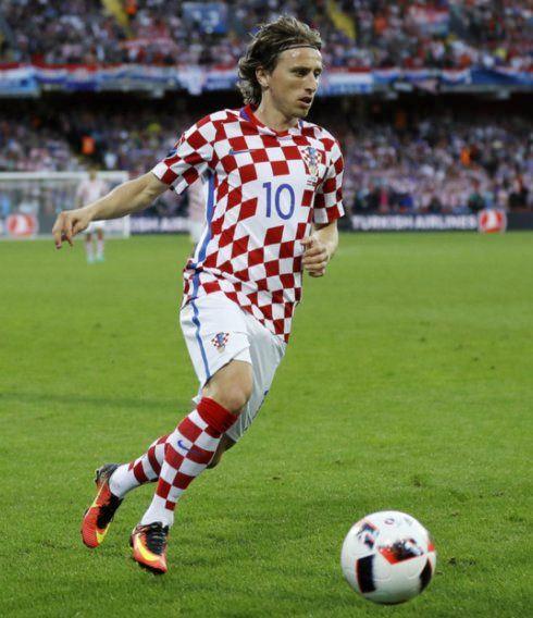 <p>#18 LUKA MODRIC | REAL MADRİD & HIRVATİSTAN</p>

<p> </p>
