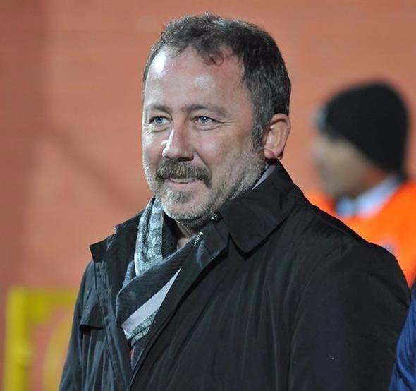 <p>"Trabzonspor, bu kadroyla 25 sene yan yana oynasın, yine de şampiyon olamaz"</p>
