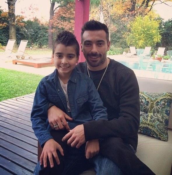 <p>Lavezzi ve Tomas</p>

<p> </p>
