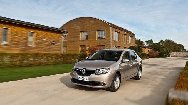 <p>Renault Clio Joy 1.2 16v 75 bg</p>
<p> </p>