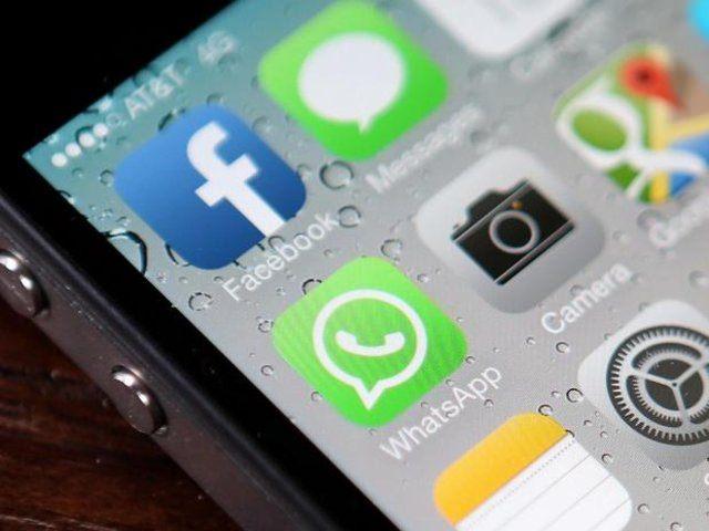 <p>Sızdırılan WhatsApp beta ekran görüntüleri, metin durumu özelliğinde büyük değişiklik yapılmayacağını belirtmekle birlikte, yeni hikaye özelliğinin yanında yer alacağını gösteriyor.</p>
