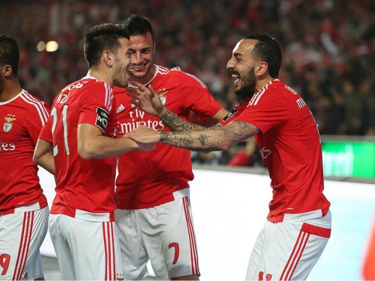 <p>Transferden en fazla geliri, 48 milyon avroyla Portekiz'in Benfica takımı sağladı.</p>
