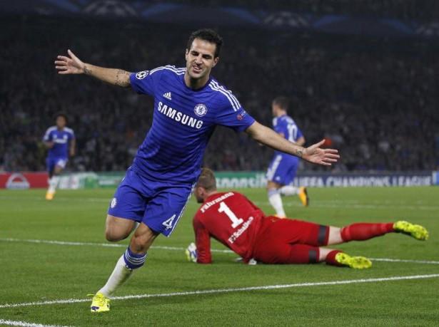 <p><strong>Cesc Fabregas</strong><br />
Barcelona'dan 36 milyon euro'ya Chelsea'ye giden Cesc Fabregas'ın toplam maliyeti ise tam 127 miyon euro oldu.</p>