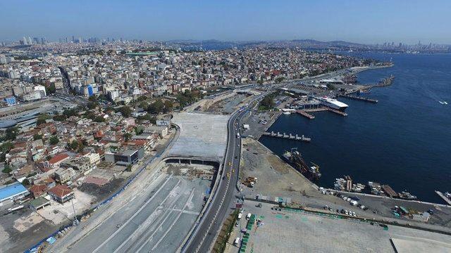<p>8 EKİM'DE İLK KEZ ARAÇLA GEÇİŞ YAPILMIŞTI</p>
<p> </p>