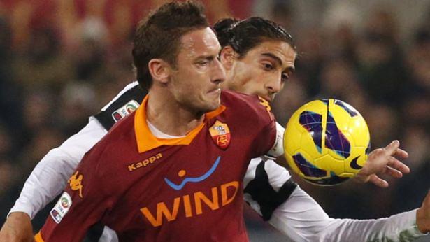 <p>Francesco Totti</p>

<p> </p>

<p>Kaptan</p>
