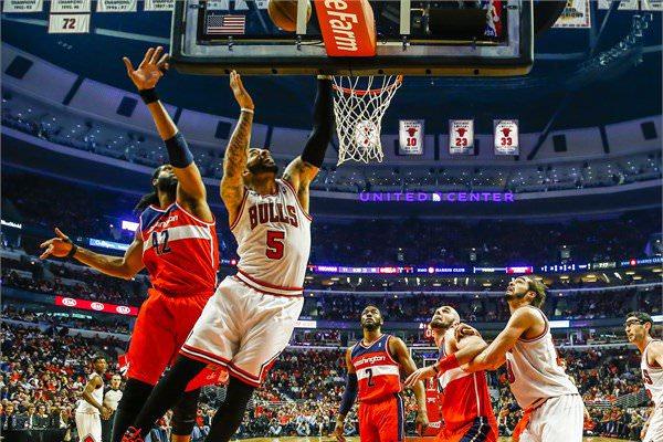 <p><strong>Chicago Bulls</strong><br />
NBA ekibinin piyasa değeri 1 milyar dolar.</p>