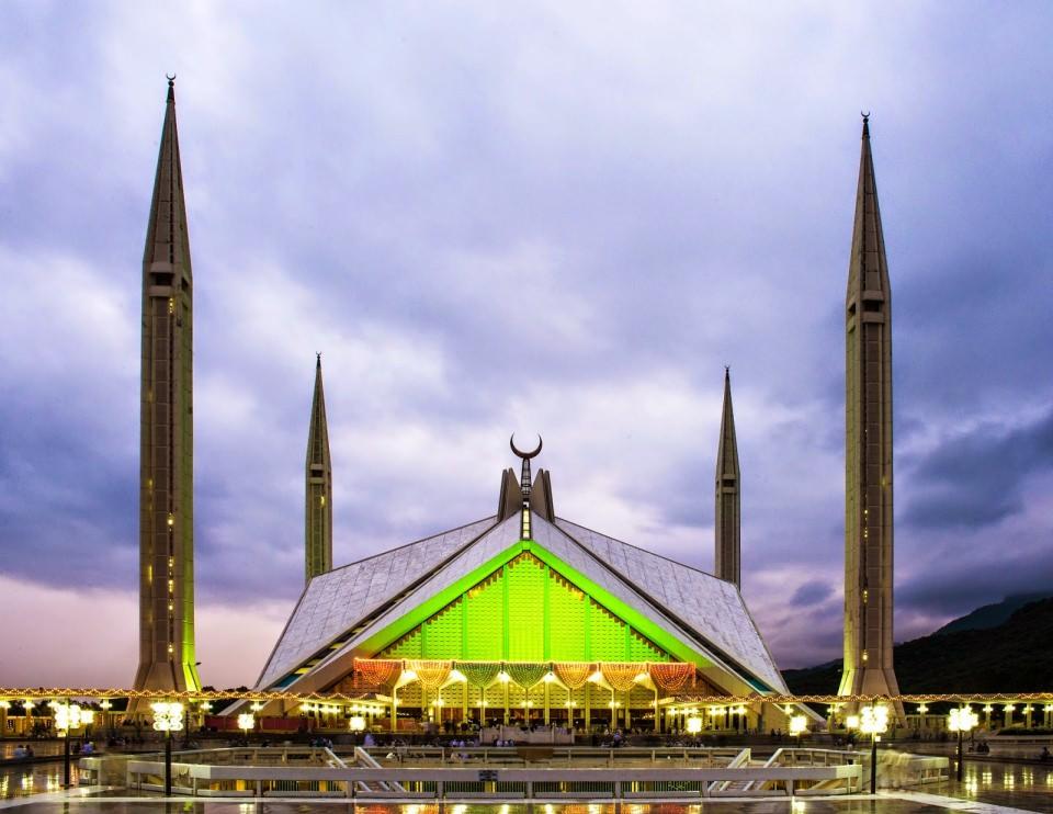 <p>Faysal Camii– Pakistan</p>
