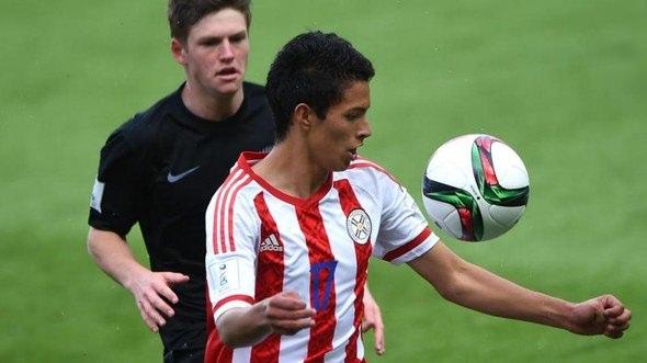 <p>Marcelino Ñamandu (Paraguay)<br />
<br />
Rubio Nu<br />
<br />
Orta saha<br />
<br />
1999</p>
