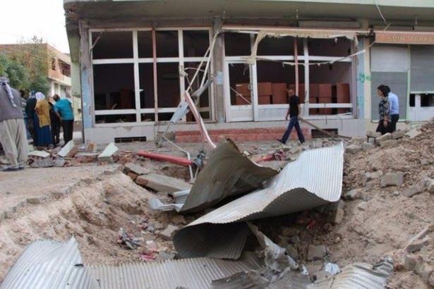<p>"Sokağa çıkma yasağının uygulandığı Nusaybin'de, Nusaybin Devlet Hastanesine 112 ambulanslarıyla 102 vaka, Nusaybin Devlet Hastanesinden ilçe dışı hastanelere 112 ambulanslarıyla 14 vaka, bir vaka da helikopter ambulansla Diyarbakır Dicle Üniversitesi Tıp Fakültesi Hastanesine nakledilmiştir.</p>
<p> </p>