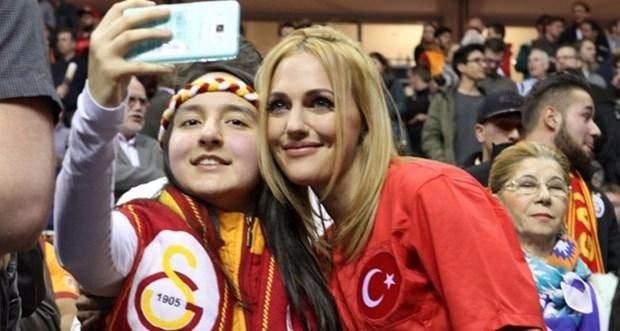 <p>MERYEM UZERLİ - Galatasaray</p>