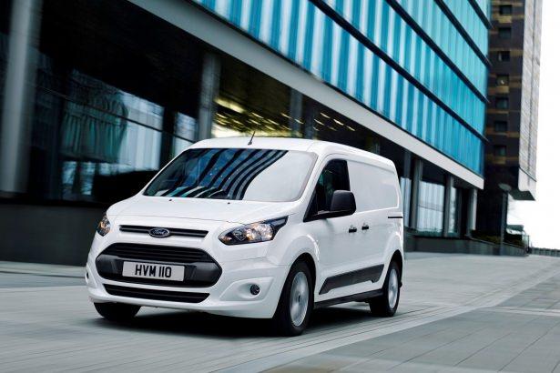 <p>Ford Transit 20 bin TL, 20 ay faizsiz; Custom, Courier ve Connect ise 24 bin TL, 24 ay faizsiz kredi sunuluyor.</p>
