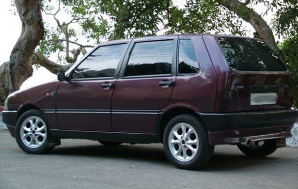 <p>Otomobil markası : Fiat Uno 70 S 1998<br />
<br />
2. El fiyatı : 8.400 TL</p>
