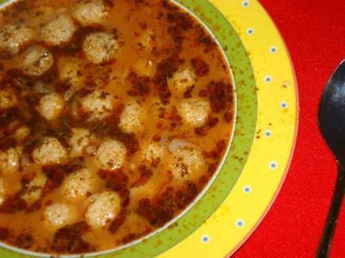 <p>ERZİNCAN Ekşili çorba ve Kete</p>