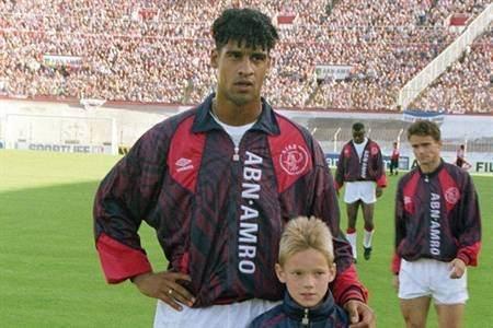 <p>Wesley Sneijder</p>
