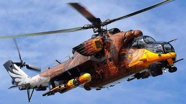 <p><strong>2. Mil Mi-24 (Rusya)</strong><br />
<br />
Lakabı "Uçan Tank" olan helikopterin gövdesi çok sağlam bir zırhla kaplanmıştır. Kokpiti, pilotları nükleer, biyolojik, kimyasal gaz sızıntılarına karşı koruyabilir.</p>
