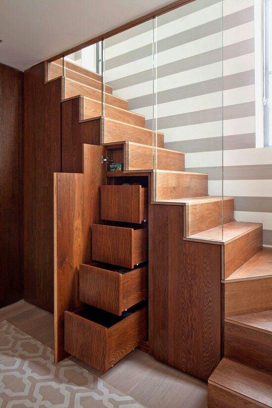 <p><strong>İşte merdiven boşluklarına özel dekorasyon fikirleri...</strong></p>

