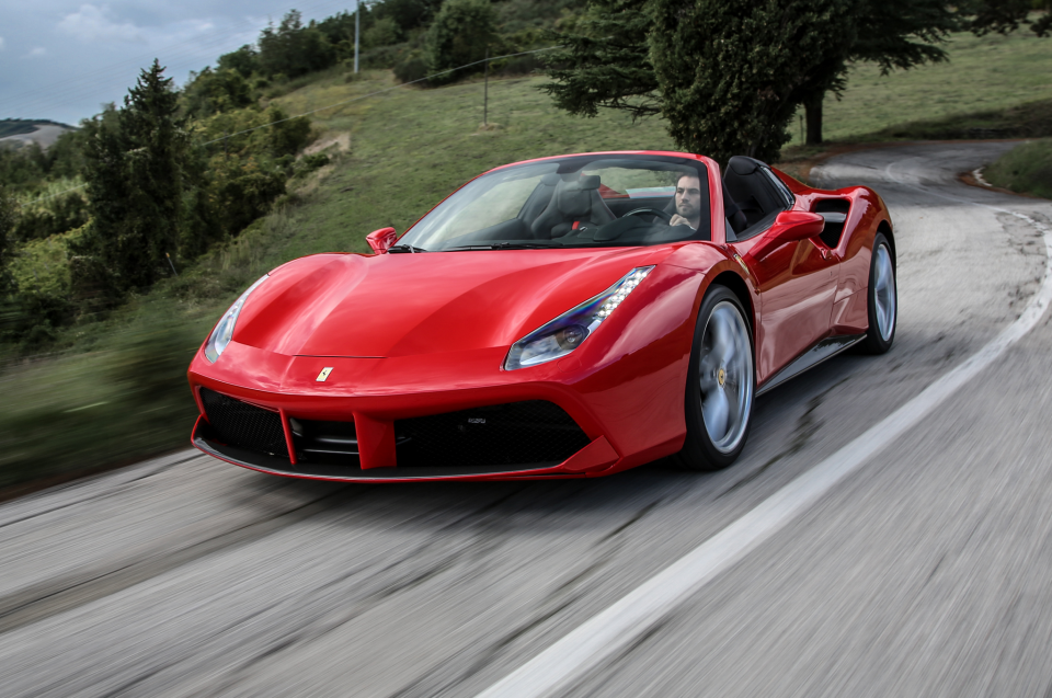 <p>FERRARI 488SPIDER<br />
<br />
Toplam satış: 2</p>