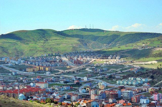 <p><strong>Balıkesir</strong></p>

<p>2015 nüfusu: 1.186.688 kişi.</p>

<p>2016 nüfusu: 1.196.176 kişi.</p>

<p>Değişim(%): 0,79</p>
