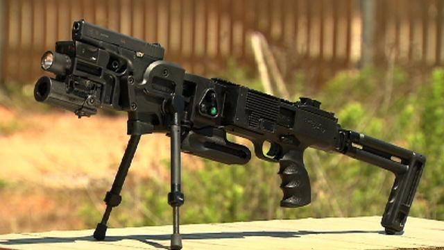 <p>Cornershort silahının önemli özelliklerinden bir tanesi de 62 derecelik açı ile bükülme kabiliyetine sahip olması. Bu sayede polis ve askerler, hem gözlem yapabilecek hem de hedefi etkisiz hale getirebilecek.</p>