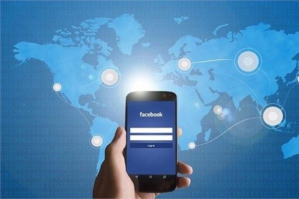 <p>Bunun önüne geçmek istiyorsanız Facebook mesajlaşma yerine alternatif olarak özelliğe daha fazla önem veren uygulamalar kullanabilirsiniz. Bu alternatiflerin en başında WhatsApp geliyor fakat geçtiğimiz aylarda Facebook tarafından satın alınan WhatsApp'ın da şu an için olmasa bile ileride mesajlaşma sistemi dğeişebilir diye düşünüyorum. Bu nedenle şu an için ilk alternatifiniz WhatsApp olabilir fakat yaşanacak değişikliklere göre zamanla değiştirebilirsiniz.</p>

<p> </p>
