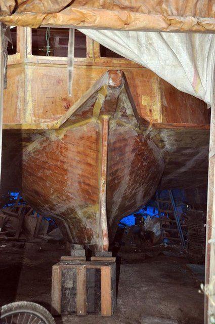 <p><span style="color:#800000"><strong>Bitlis'in Tatvan İlçesi'nde yaşayan Nahit Eyigün, oğlu Talha ile birlikte 10 yılda tekne inşa etti.</strong></span></p>

