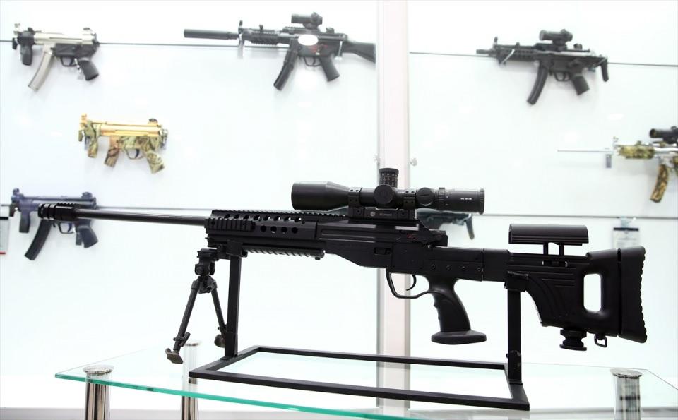 <p><strong>TSK, MPT-76'yı teslim aldı</strong></p>
<p>Türk Silahlı Kuvvetlerinin piyade tüfeği ihtiyacının karşılanmasına yönelik Milli Savunma Bakanlığı koordinatörlüğünde başlatılan projede de sona ulaşıldı. </p>