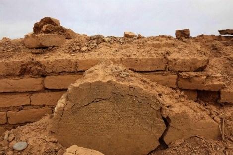 <p>&nbsp;Irak ordusunun &uuml;&ccedil; g&uuml;n &ouml;nce geri aldığı Musul'un g&uuml;neydoğusundaki Nimrud antik kentine giren AA ekibi, ter&ouml;r &ouml;rg&uuml;t&uuml;n&uuml;n geride bıraktığı enkazı g&ouml;r&uuml;nt&uuml;ledi. Dicle Nehri yakınında yer alan antik kentin tamamen yıkıldığı g&ouml;r&uuml;ld&uuml;.</p>
