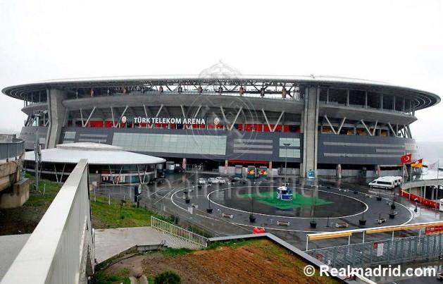 <p>Galatasaray'ın UEFA Şampiyonlar Ligi'ndeki rakibi Real Madrid, facebook sayfasından sarı kırmızılı ekibin evi Türk Telekom Arena'yı taraftarlarına tanıttı.</p>