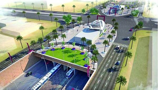 Uzunluğu 176 kilometre olan Riyad metro projesinde 85 istasyon olacak ve saatte 200 bin kişi taşınacak. Toplu taşıma projesinin sözleşme töreni dün akşam Riyad Bölge Emiri Prens Halid bin Bandar bin Abdülaziz'in katılımıyla başkentte yapıldı. 