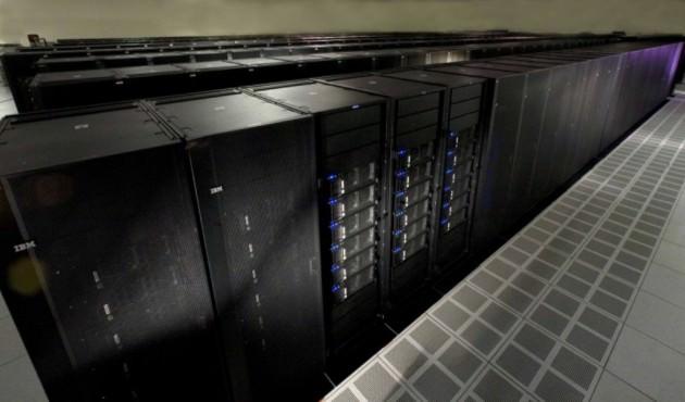 <p>IBM tarafından üretilen bu süper bilgisayar Amerika Enerji departmanının emrinde faaliyet gösteriyor.</p>