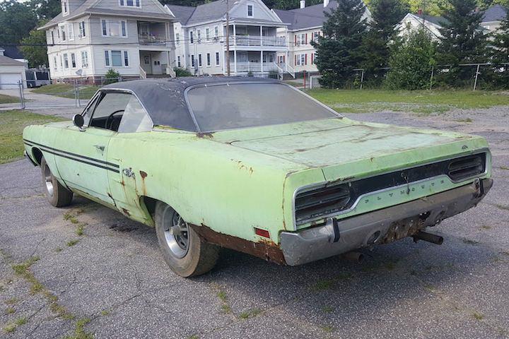 <p>1970 model Plymouth GTX 4 vitesli, 375 beygir gücünde, V8 motor sahibi bir makine. Bu aracon ise en son 1986 yılında yola çıktığı belirtiliyor.</p>
