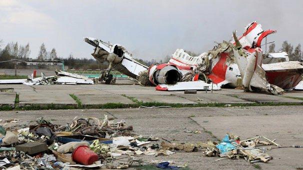 <p>Korkunç kaza Rusya'yı yasa boğdu. Önemli kişilerinde içinde olduğu uçak Ruslar'ın emektar uçağı olsa da daha önce de bir çok ölümlü kazaya sahne oldu..</p>
