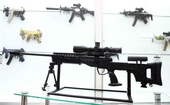 <p>Dakikada 650 atım yapabilmesi ve 600 metre menzile sahip olması nedeniyle dikkatleri üzerine çeken MPT 76, özellikleri ile dikkat çekiyor. Kar, yağmur, bataklık demeden çalışmaya devam eden MPT-76 Türk Silahlı Kuvvetleri'nin en değerli silahları arasında yer alacak.</p>
