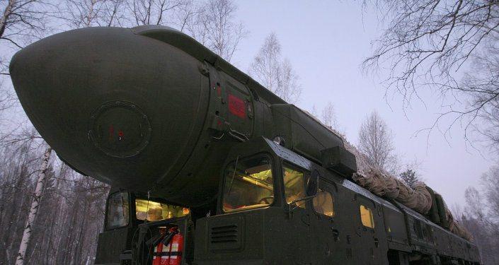 <p>Rusya ordusunun "Şeytan" olarak nitelendirdiği "RS-28 Sarmat" füzesinin 2018 yılında "SS-18" füzelerinin yerini alması bekleniyor. </p>
