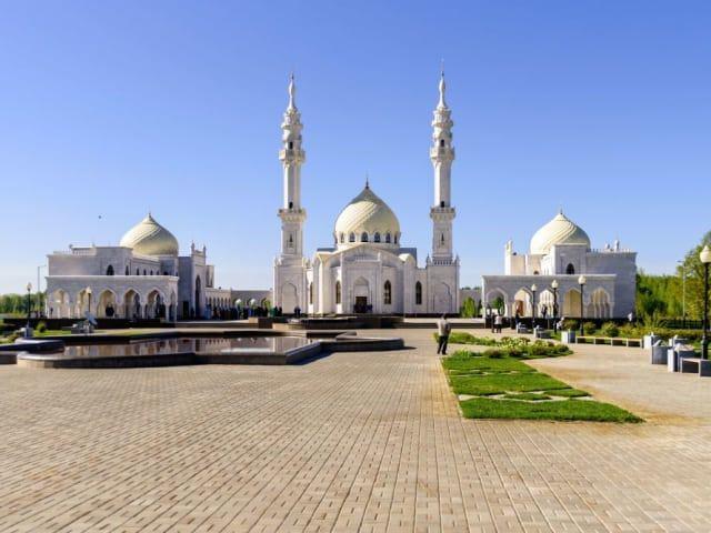 <p>Tataristan Cumhuriyeti'ndeki tarihi Bolgar kentinde bulunan Ak Camii.</p>
