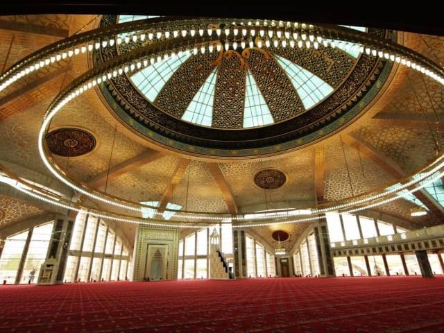 <p> </p>

<p> </p>

<p> </p>

<p>Çeçenistan'ın Argun kentindeki Aymani Kadirova Camii.</p>
