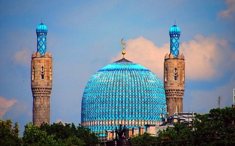 <p>Mavi Cami tamamlandığında, zamanında Avrupa'nın en büyük camisiydi.</p>
